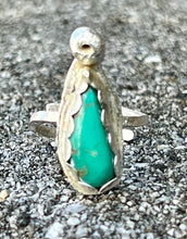 Load image into Gallery viewer, Bandit Mine Turquoise Sterling silver wrap adjustable ring
