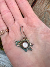 Load image into Gallery viewer, Copper moonstone Jewish star pendant
