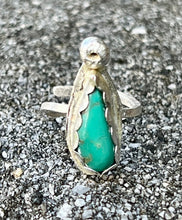 Load image into Gallery viewer, Bandit Mine Turquoise Sterling silver wrap adjustable ring
