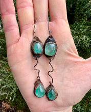Load image into Gallery viewer, Copper beryl earrings

