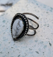Load image into Gallery viewer, Howlite adjustable ring
