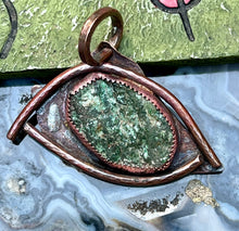 Load image into Gallery viewer, Druzy Aventurine Copper Evil Eye Pendant
