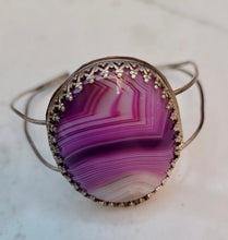 Load image into Gallery viewer, Sterling silver striped agate bracelet
