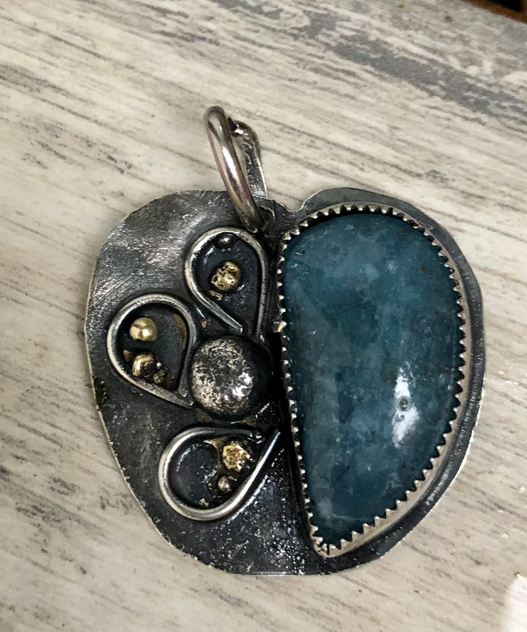 Aquamarine sterling silver flower pendant