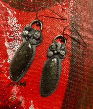 Load image into Gallery viewer, Marcasite sterling silver ovals earrings
