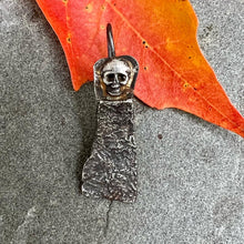 Load image into Gallery viewer, Silver skull single earring 
