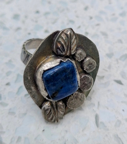 Lapis lazuli leaf sterling silver ring