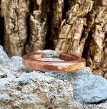 Load image into Gallery viewer, Copper Simple Hammered Ring
