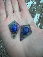 Load image into Gallery viewer, Lapis lazuli copper earrings
