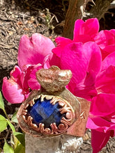 Load image into Gallery viewer, Lapis Lazuli Copper Heart Adjustable Ring
